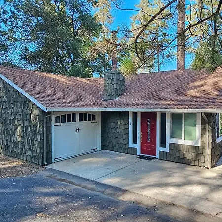 Jordan Oak Villa